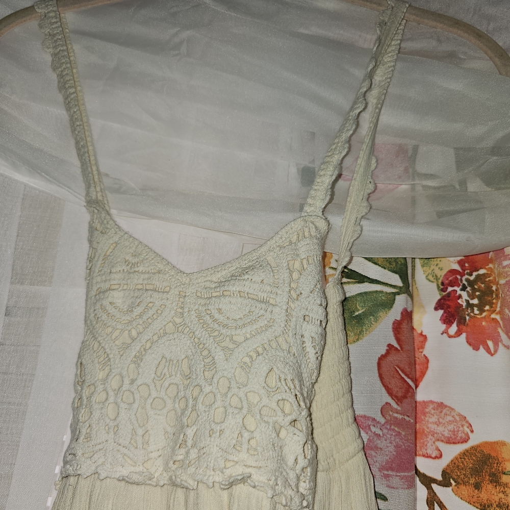 American Eagle Outfitters Cream Lace Maxi Dress